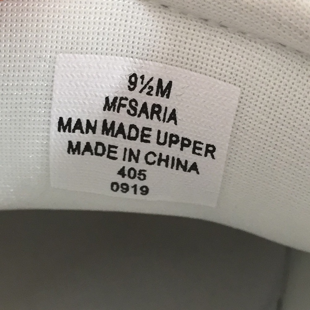 Marc Fisher Saria Lace-Up Sneaker Size 9.5 New - Picture 6 of 7